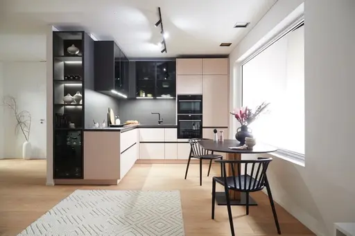 Contur moderne L-Küche Zartrose